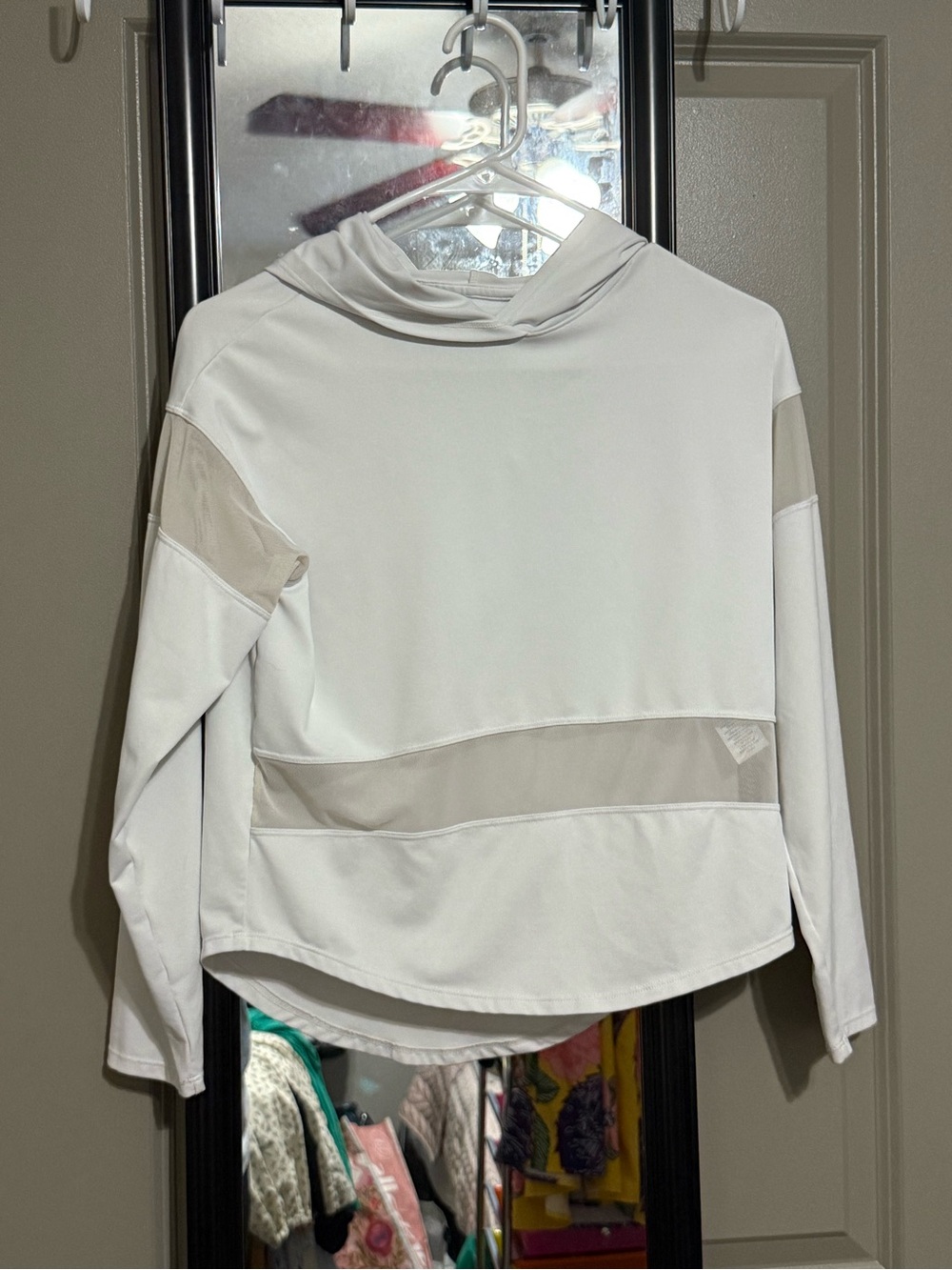 Zella Kids  White Hooded Long-Sleeve Pullover with Cream Panel